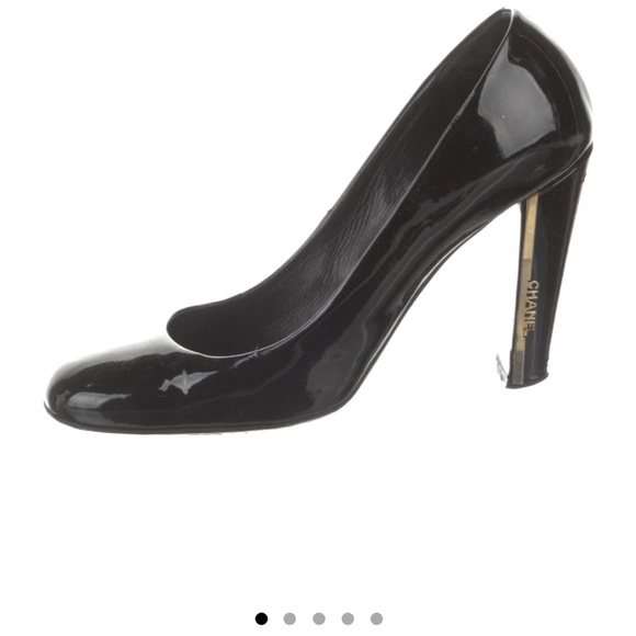 Chanel patent Leather pump - Picture 1 of 8